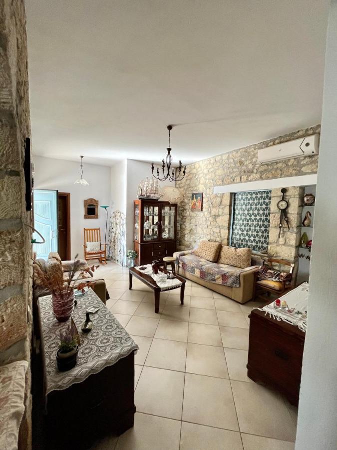 Villa Katerina'S Rest Stone Ηouse à Khárakas Extérieur photo